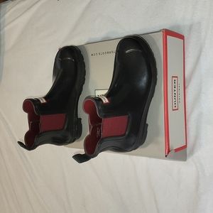 Hunter Chelsea rain boots cherry red